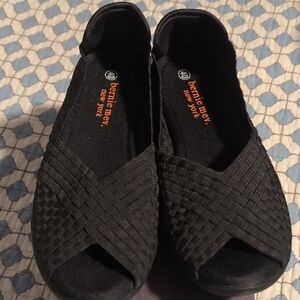 bernie mev. Black Women's Sandals